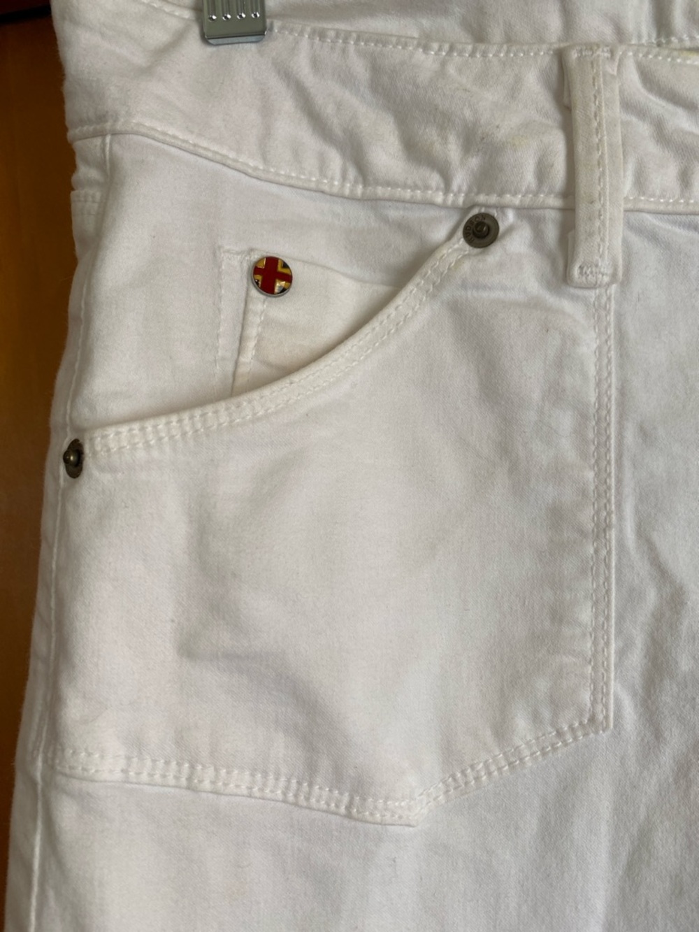Hudson Jeans Women's 28/33” Straight-Leg White Denim Pants Flap Pockets Designer - Picture 3 of 13